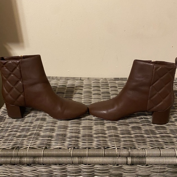 Womens Tory Burch chocolate brown leather booties - Picture 3 of 11